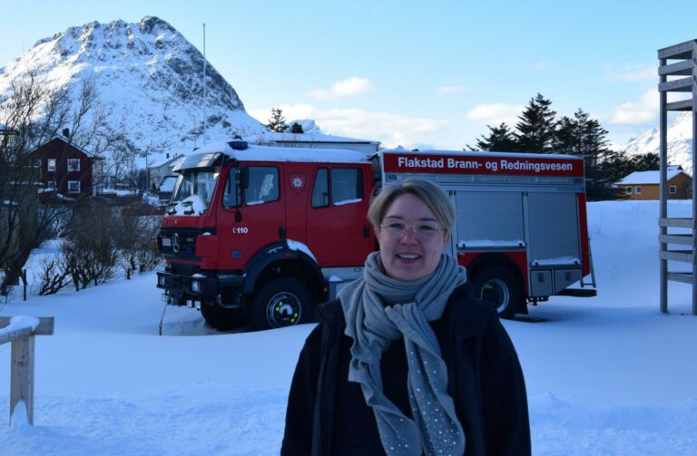 Vibeke Ringvej er HR-sjef i Flakstad kommune og har blant annet ansvar for kommunens brann- og redningsvesen.