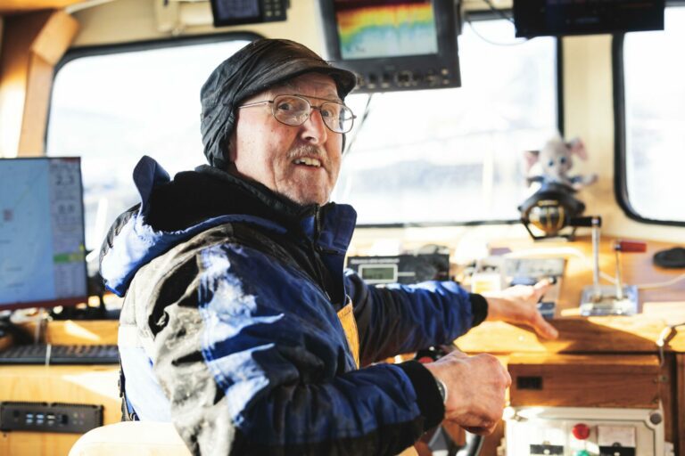 Dag Jarle Torstensen har trua etter en utfordrende Marsmåned som linefisker rundt Værøy.