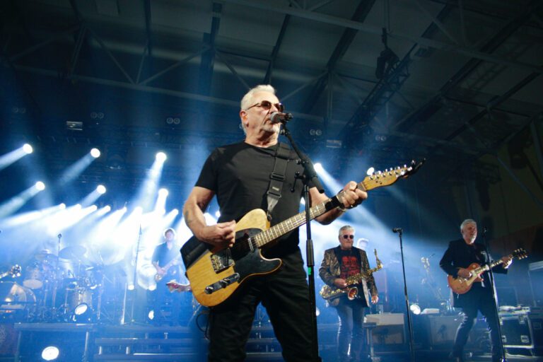 Åge Aleksandersen og Sambandet på Lundefestivalen lørdag.