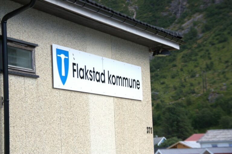 Flakstad rådhus, Flakstad kommune. Illustrasjonsfoto: Eirik Husøy